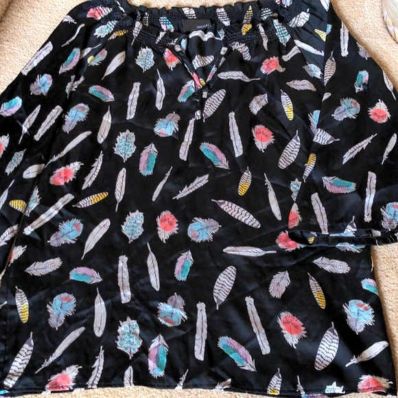 Greylin Anthropolgie Feather Blk Top - Picture 2 of 6